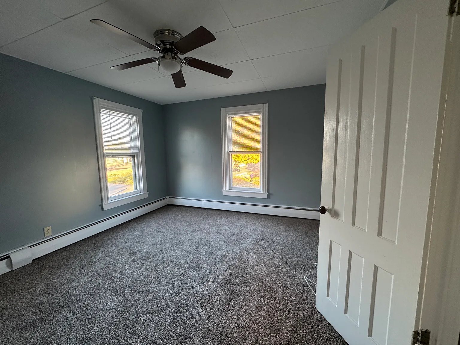 4 bed, 1600 sqft, $1,600 — Photo 3