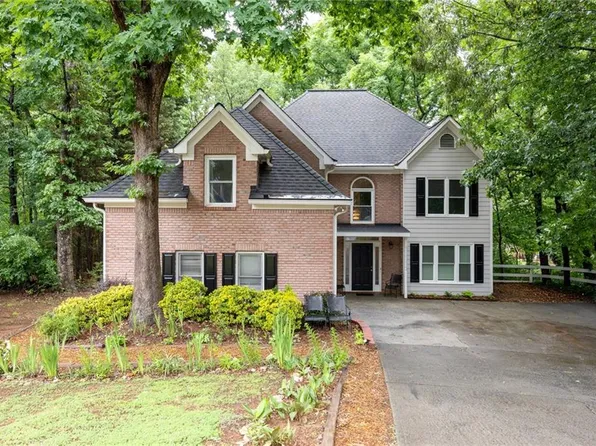 2204 Thicket Ct NW, Acworth, GA 30102