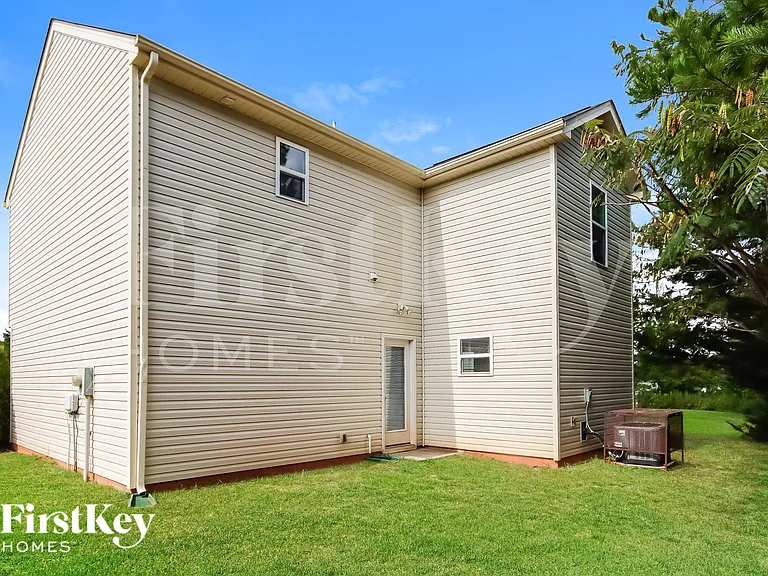 532 Ellingsworth Ln — Photo 15