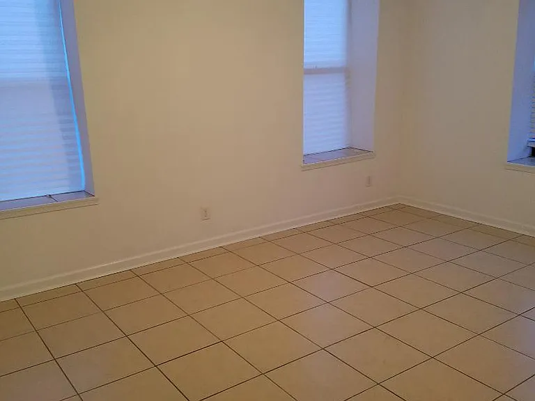 Unit Photo