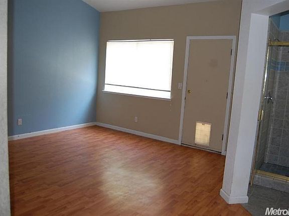 5th image of 9162 Bridalveil Cir
