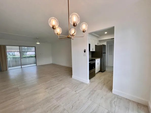 3 Golfs Edge, West Palm Beach, FL