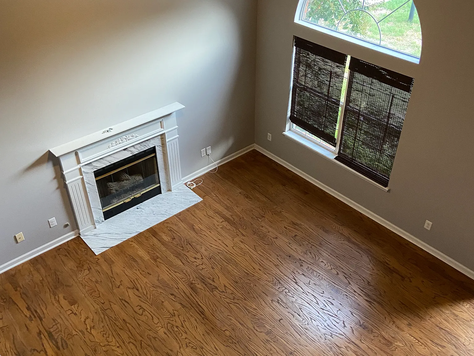 4 bed, 2.5 bath, 1945 sqft, $3,600 — Photo 2