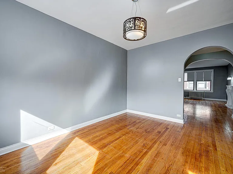 2048 E 69th St #3B — Photo 4