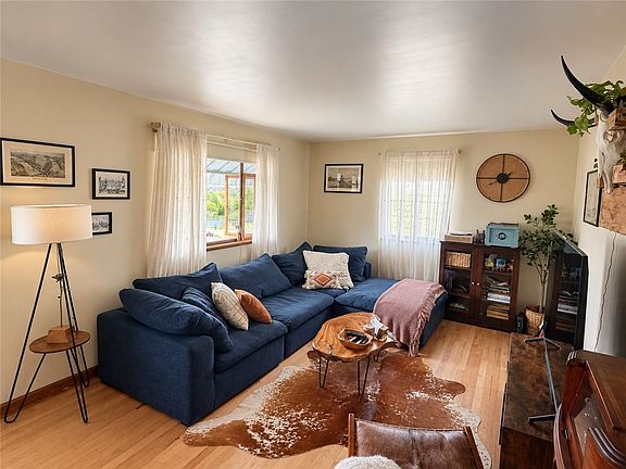 4th image of 1704 Filmore St