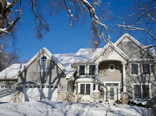 1506 Tecumseh Dr, McHenry, IL 60050