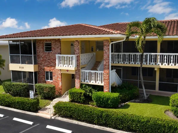 2121 NE 68TH Street #201, Fort Lauderdale, FL 33308