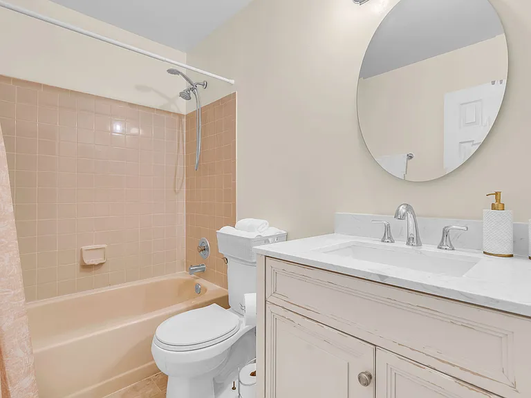 3874 Mohr Oak Ct — Photo 32