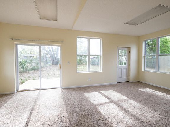 4th image of 356 Wildwood Ln