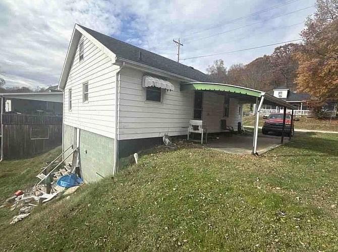 Listing photo 4