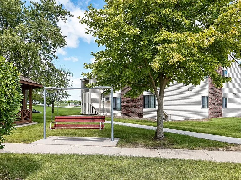 1216 S G Ave — Photo 30