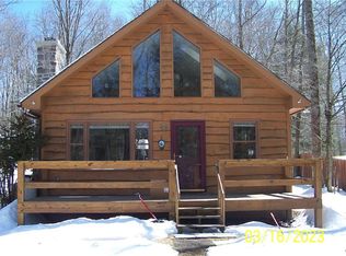 1262 Blackberry Rd, Pocono Lake, PA 18347