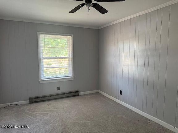4th image of 312 Hoggard Street