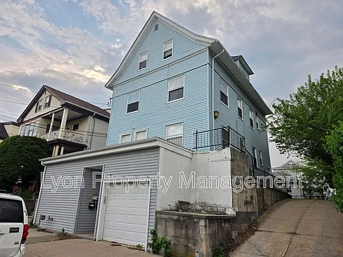107 Burgess Ave #1 Photo 1
