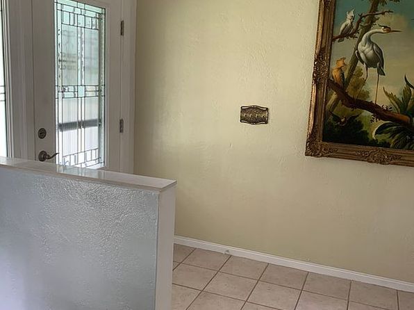 5 Whippoorwill Ln