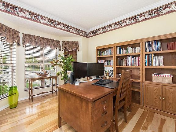 2nd image of 5662 Maple Dell Ct
