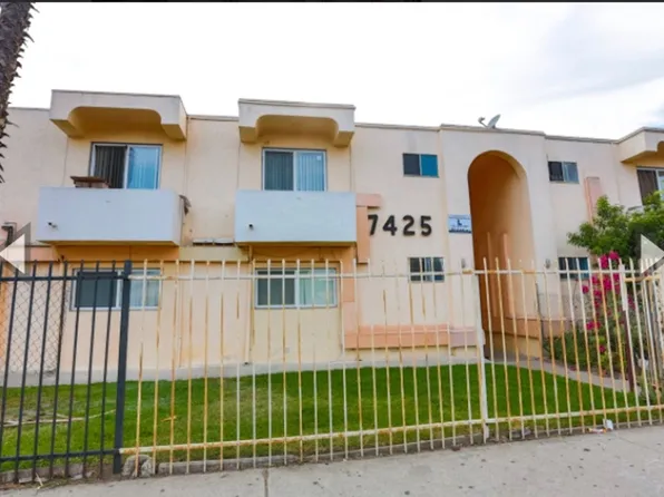 7425Vine, 7425 Vineland Ave #9, Sun Valley, CA 91352