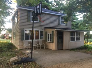 309 N McKendrie Ave, Mount Morris, IL 61054