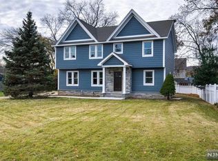 395 Boulevard, Pompton Plains, NJ 07444