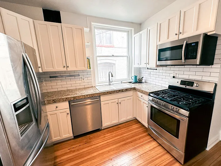 1423 N Josephine St — Photo 7