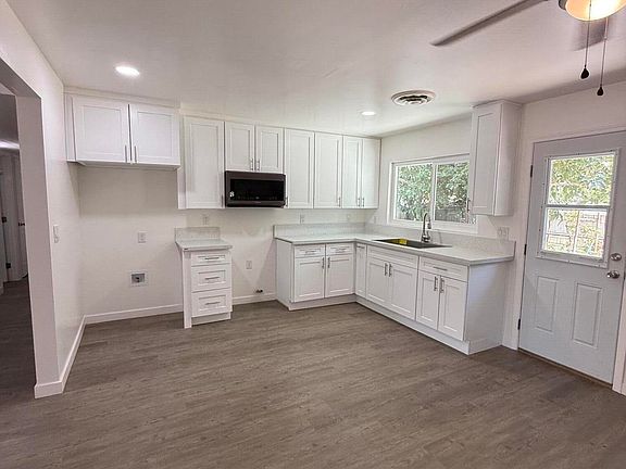 4th image of 808 Stanislaus St
