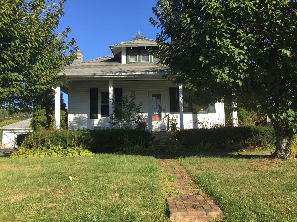1st image of 119 N Main St