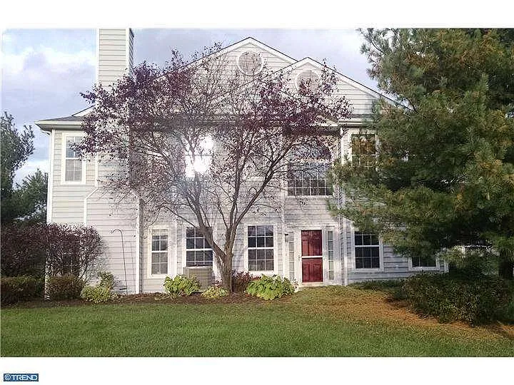 20 Victoria Cir photo 1