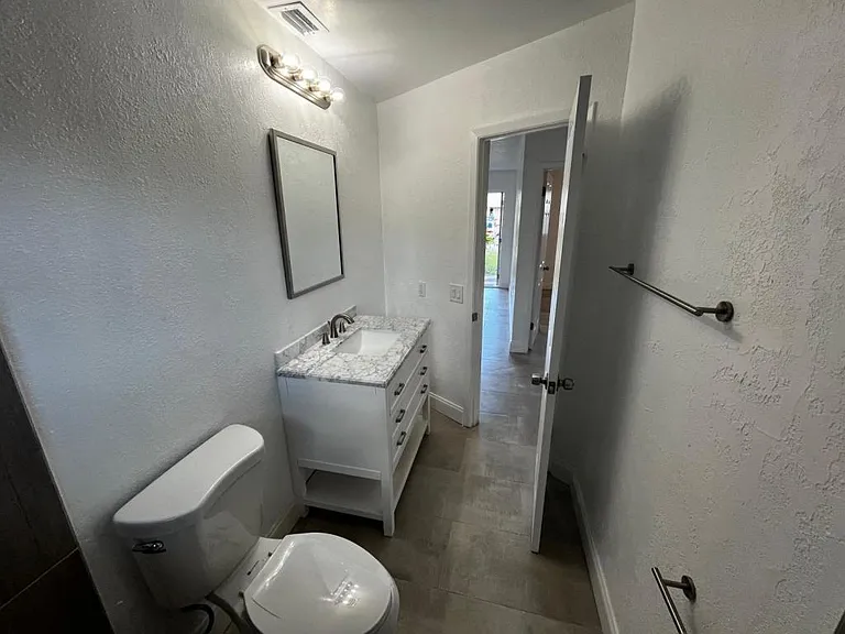 3914 Hernden Dr — Photo 14