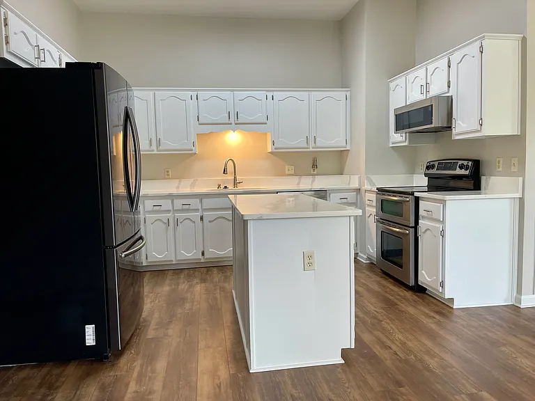 1492 Howling Dr — Photo 5