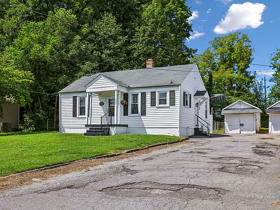 5th image of 549 Crossway Ave