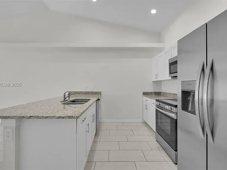1413 Academy Blvd — Photo 8