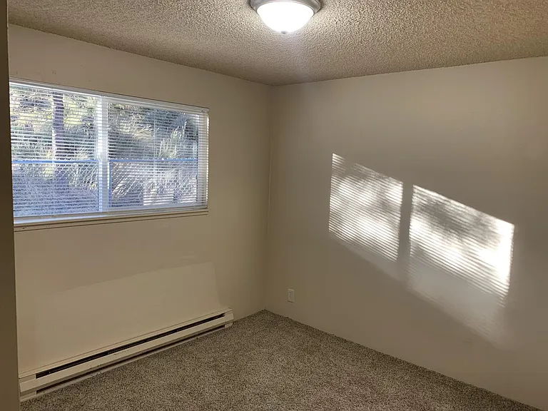 1835 NE Purcell Blvd #2 — Photo 7