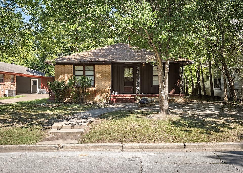 1st image of 716 Moore Ave
