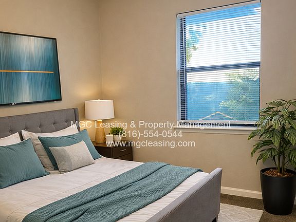 5th image of 515 Sky Vue Dr