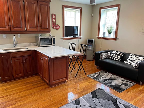 4th image of 4236 McPherson Ave #1S