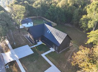 122 Laura Rd #B, Mooresville, NC 28117