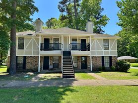 Grand Oaks Apartment Homes