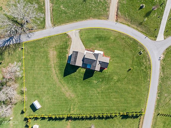 5th image of 369 Mason Farm Rd