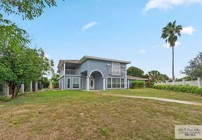 136 W Ruben M Torres Blvd — Photo 15