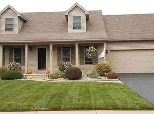 2210 Oak Grove Dr, Temperance, MI 48182