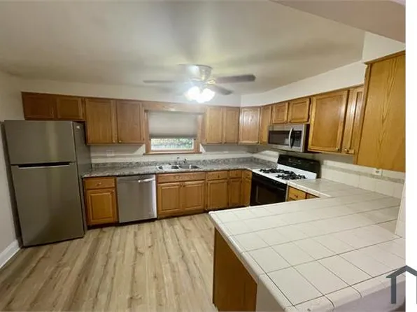 235 Rinne St, Pittsburgh, PA 15210