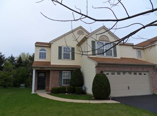 2849 Caldwell Ln, Geneva, IL 60134