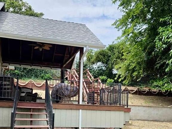 2nd image of 785 W Brannan Island Rd