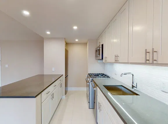 310 Greenwich Street — Photo 3