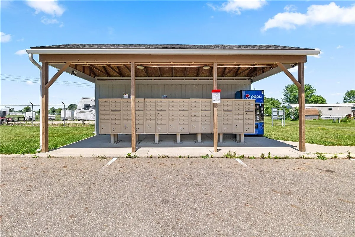 Hillcrest MHP — Photo 4