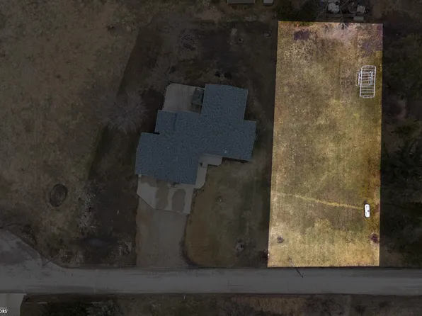 Bayberry Ave, Ventura, IA 50482