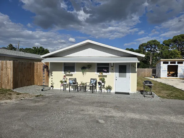 2915 36th Ave W, Bradenton, FL 34205