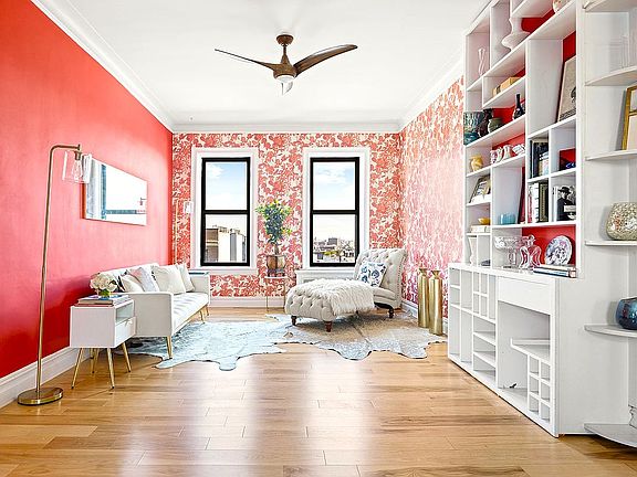 3rd image of 61 Eastern Pkwy APT 6D