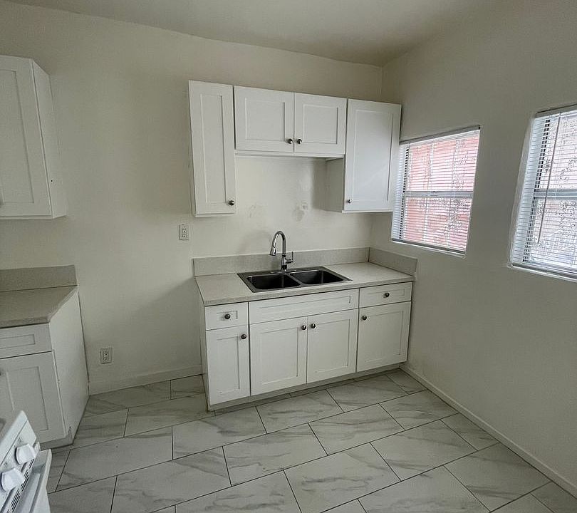 1st image of 7501 S Central Ave #9