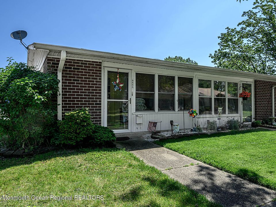 1st image of 944A Aberdeen Drive